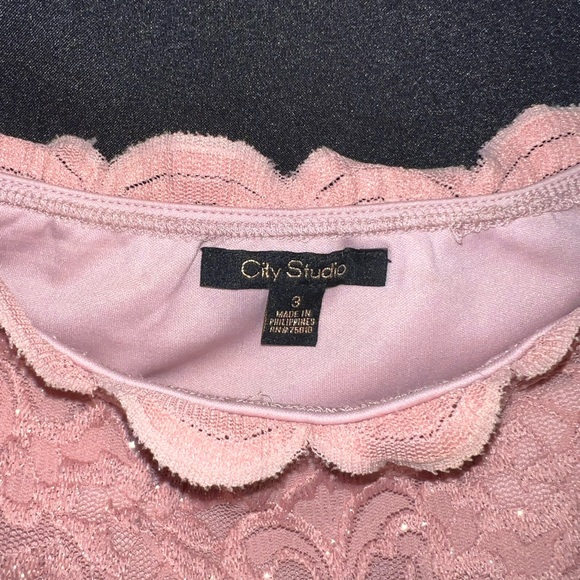 Pink juniors size 3 high low lace dress by City Studio - Picture 7 of 7